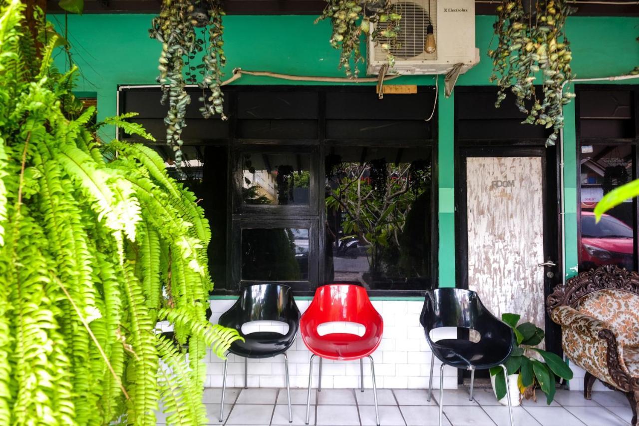 מלון Reddoorz Near Lotte Mart Maguwoharjo Yogyakarta מראה חיצוני תמונה