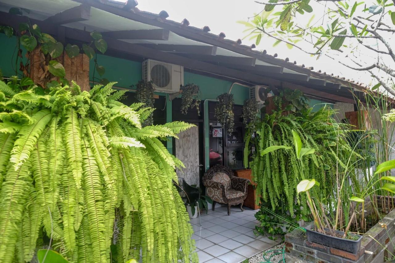 מלון Reddoorz Near Lotte Mart Maguwoharjo Yogyakarta מראה חיצוני תמונה